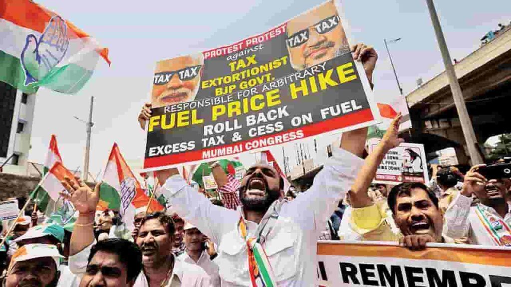 Congress Protest In Front Of The Petrol Pumps Against The Fuel Prices