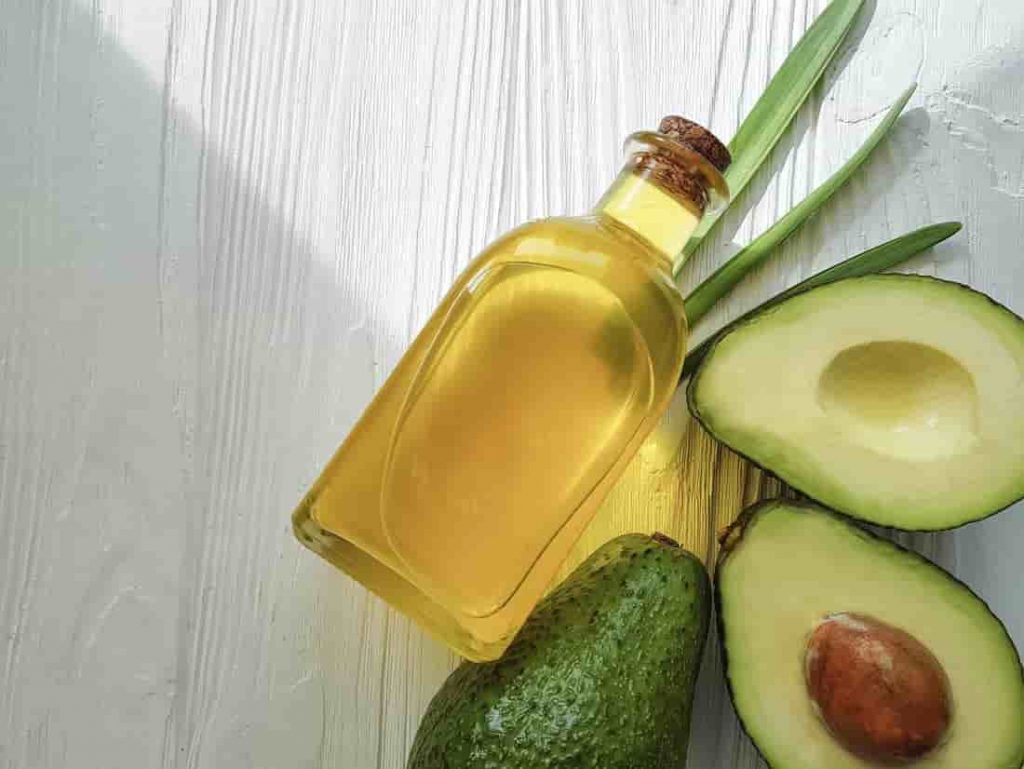 health-benefits-of-avocado-oil-min